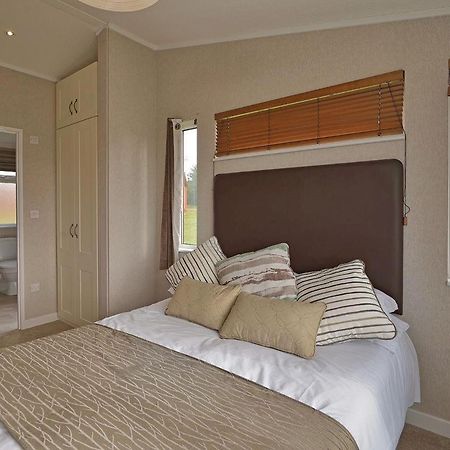 Отель Crowhurst Park Sedlescombe Экстерьер фото