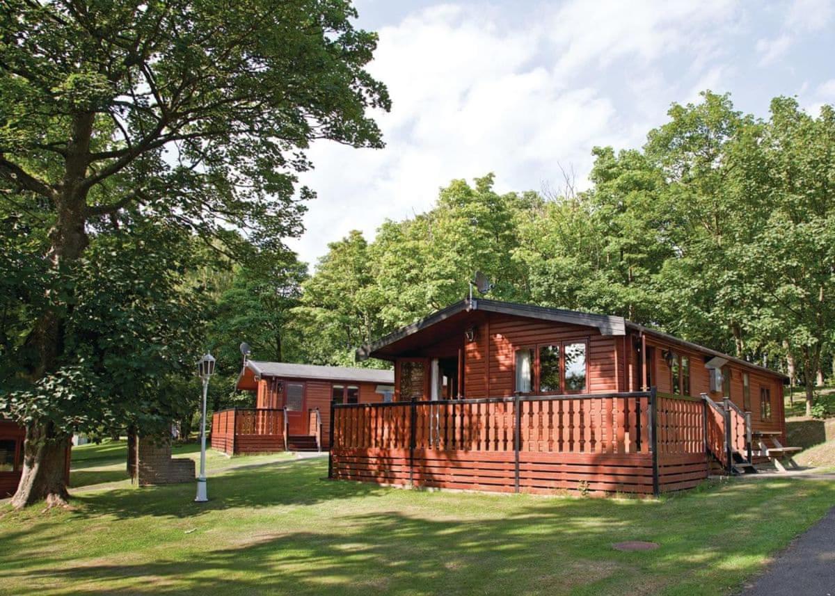 Отель Crowhurst Park Sedlescombe Экстерьер фото