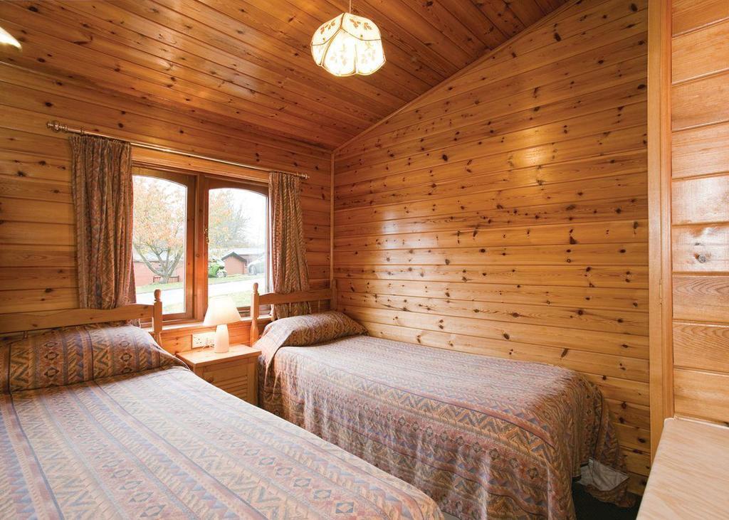Отель Crowhurst Park Sedlescombe Экстерьер фото